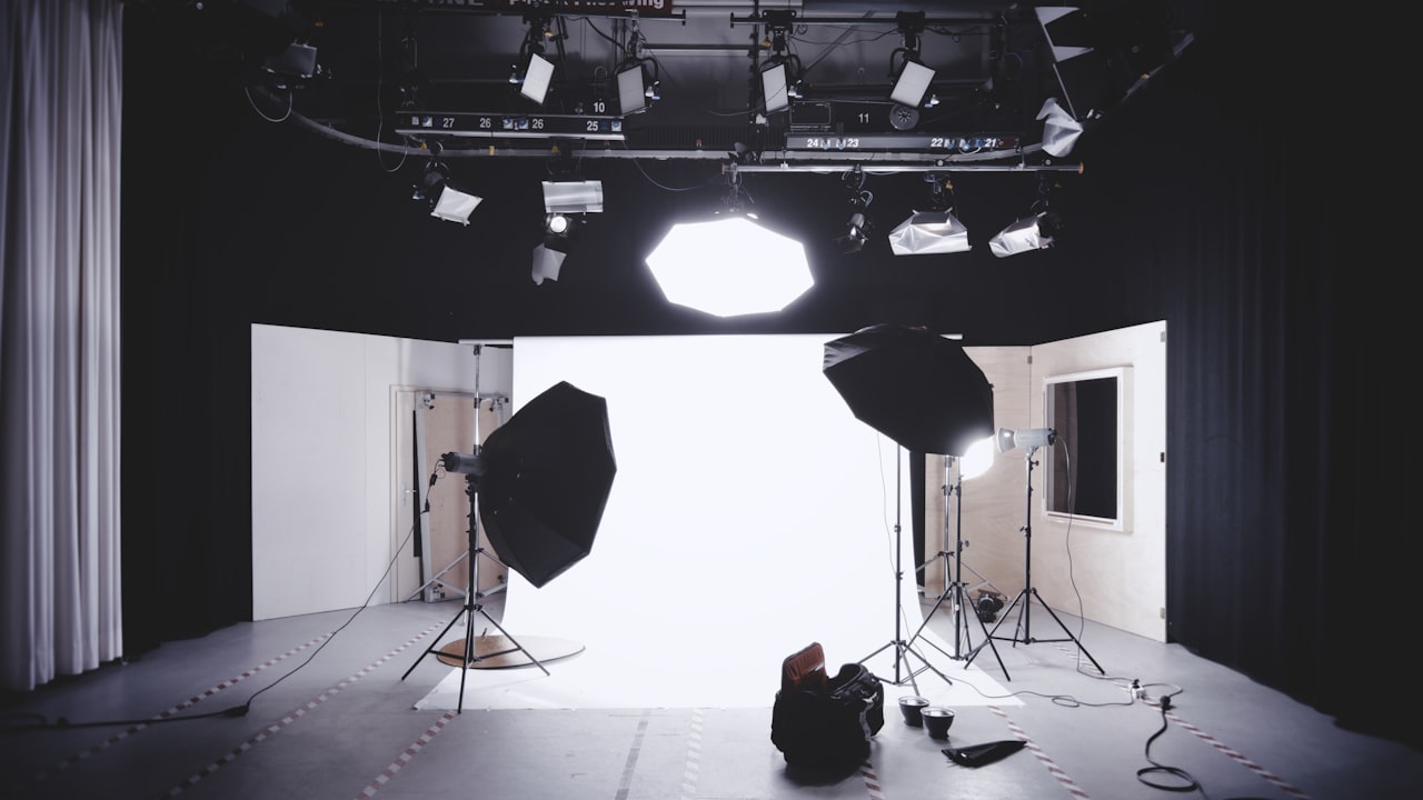 How to Start a Photography Business and Book Your First Clients