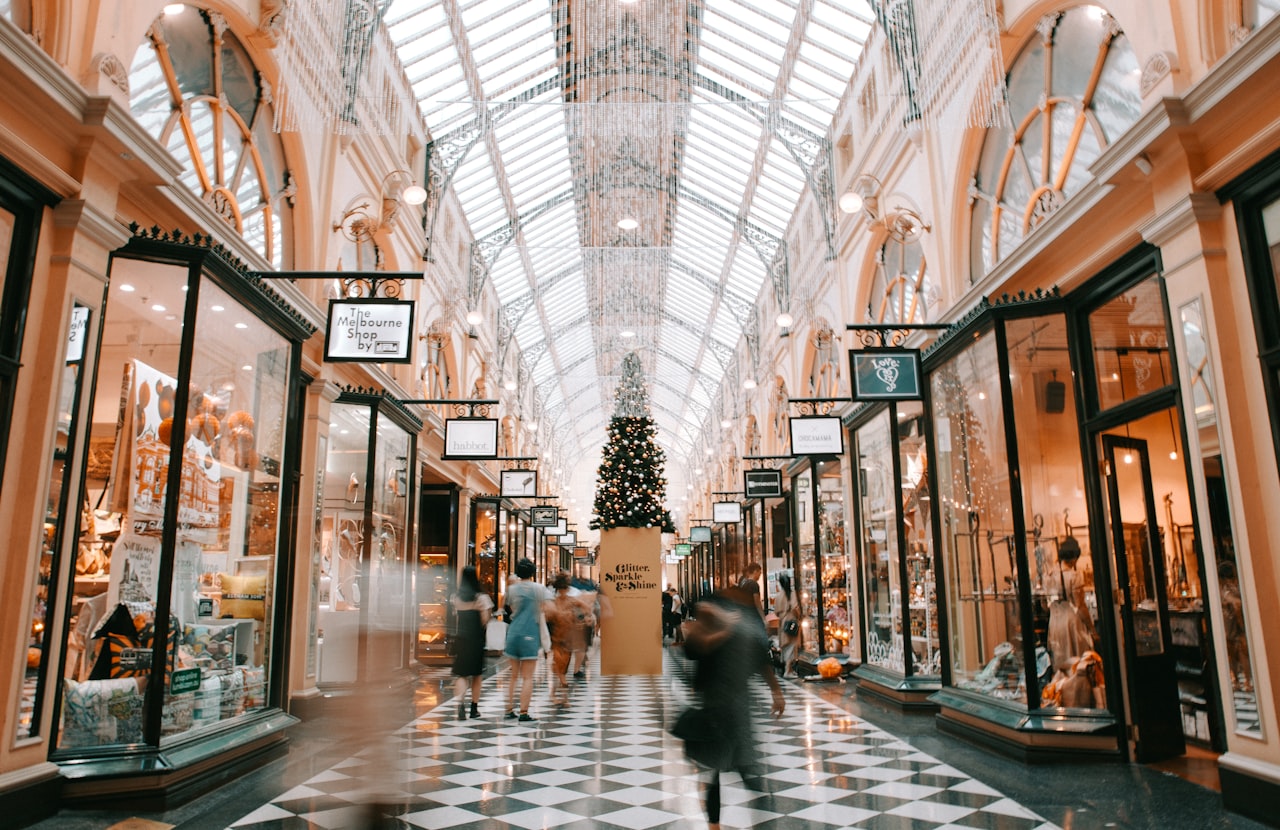 How to Start a Retail Business: From Location to Launch