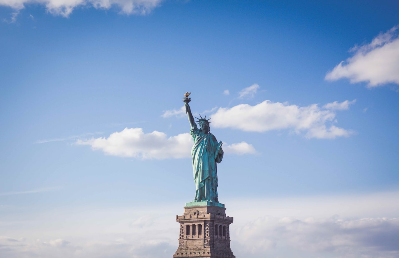 How to Start a Business as an Immigrant: From Visa to Success