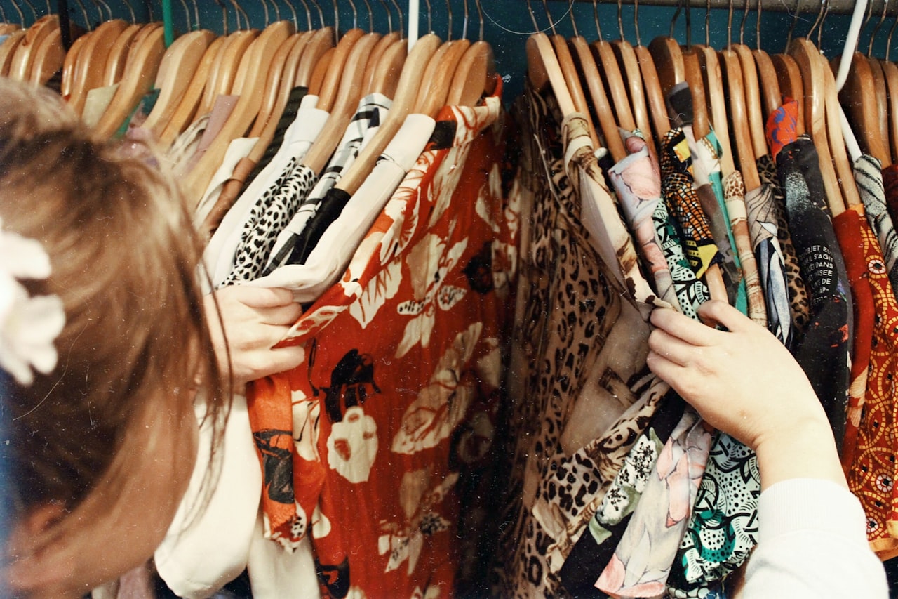 How to Start a Thrift Store Business