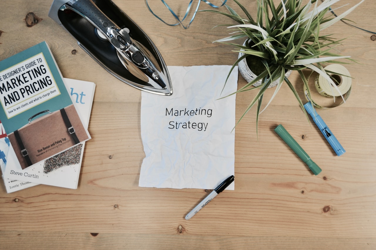 How to Start a Marketing Agency: From Zero Clients to Full Schedule