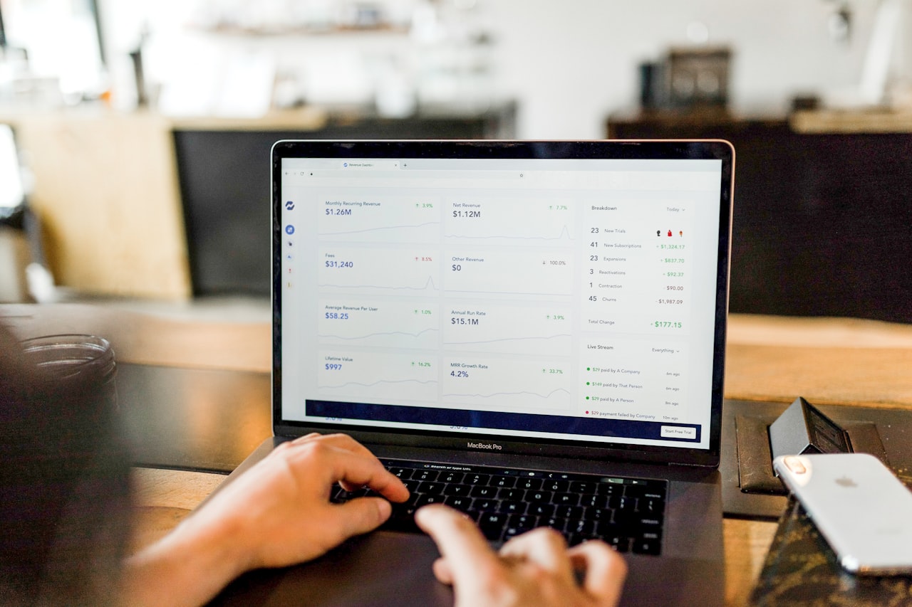How to Start a Dropshipping Business in 2023