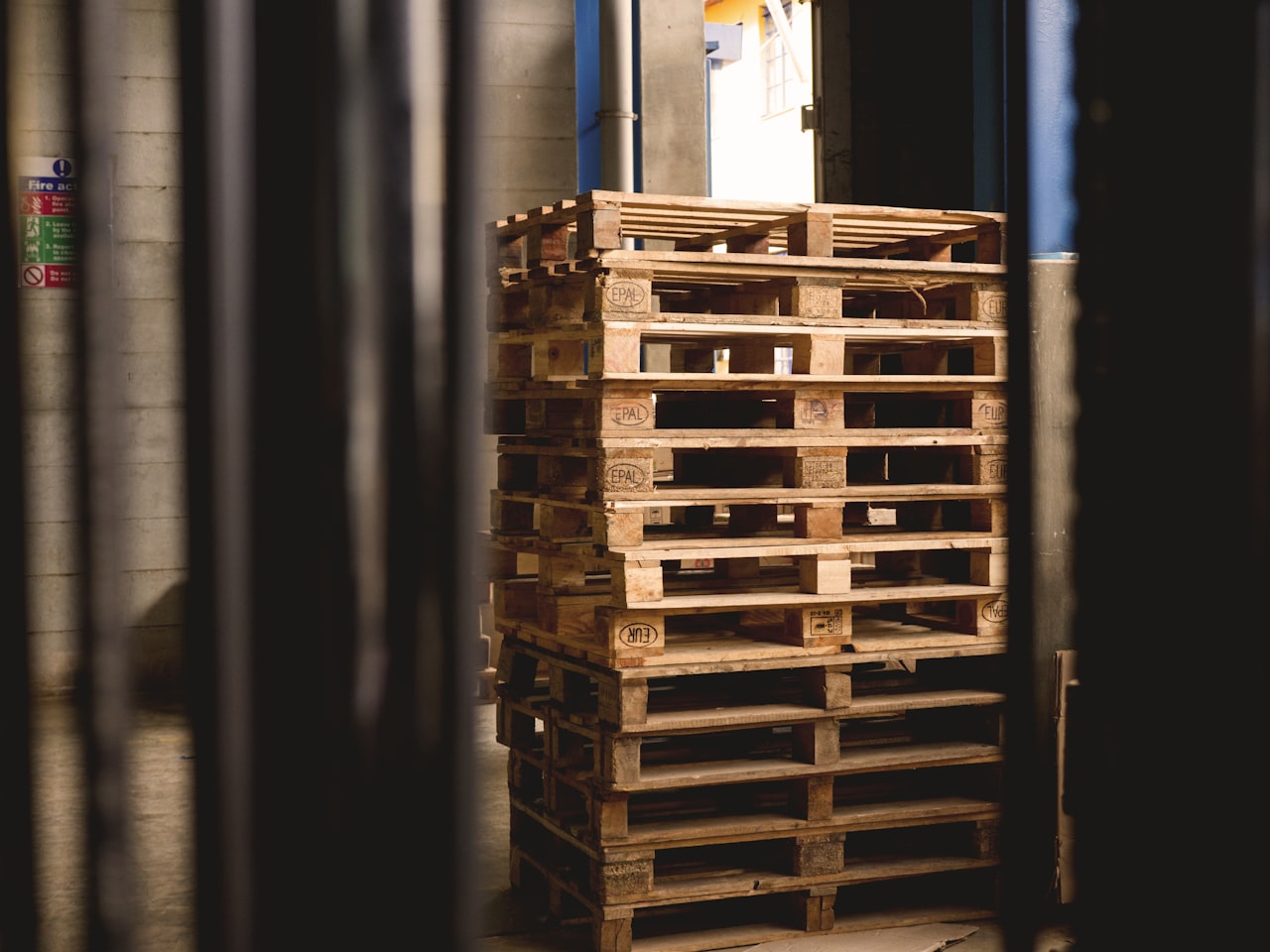 How to Start a Supply Business: Stock, Sell, and Scale