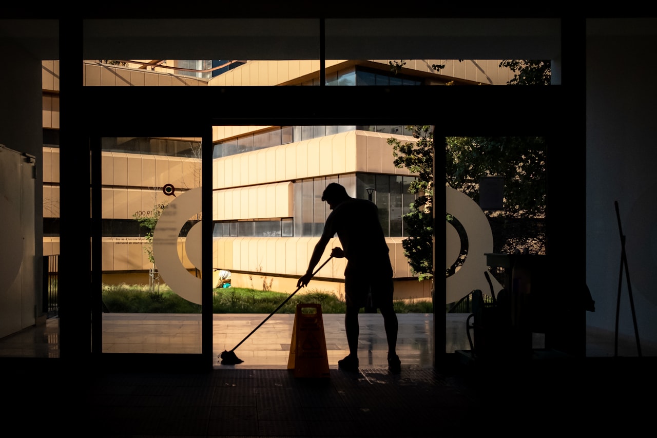 How to Start a Cleaning Franchise: A Practical Guide for Your New Business Adventure